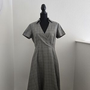 Jessica Howard Gray Plaid Midi Dress